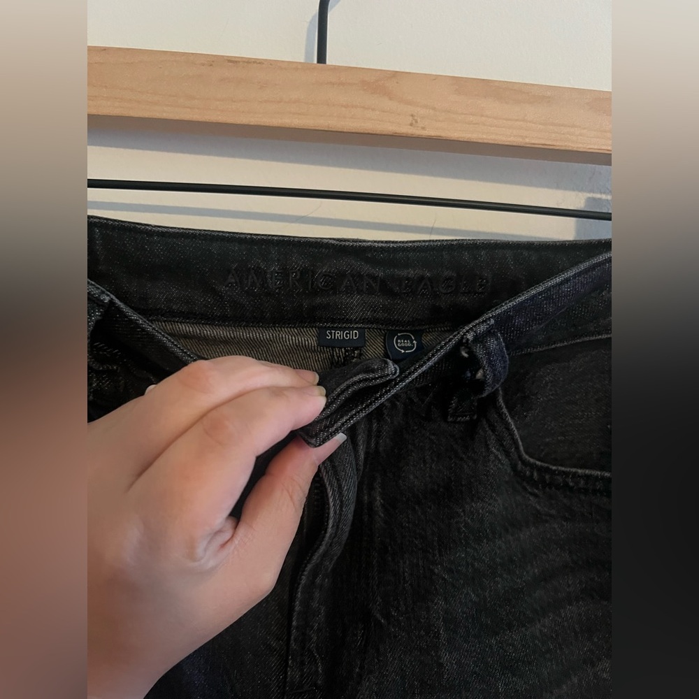 American Eagle “Strigid” Black High Rise Straight Jeans Size 2 Regular - Picture 4 of 9